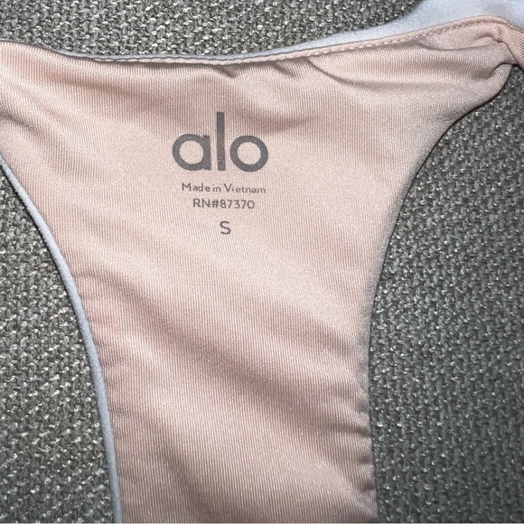 Alo Yoga Sueded Base Bra Chalk Wash Size Small - Picture 5 of 8